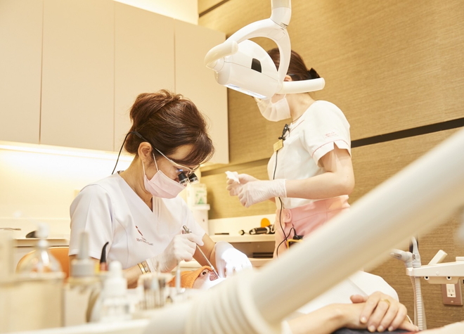 赤坂ヴィーナスデンタルクリニック〈AKASAKA VENUS DENTAL CLINIC〉